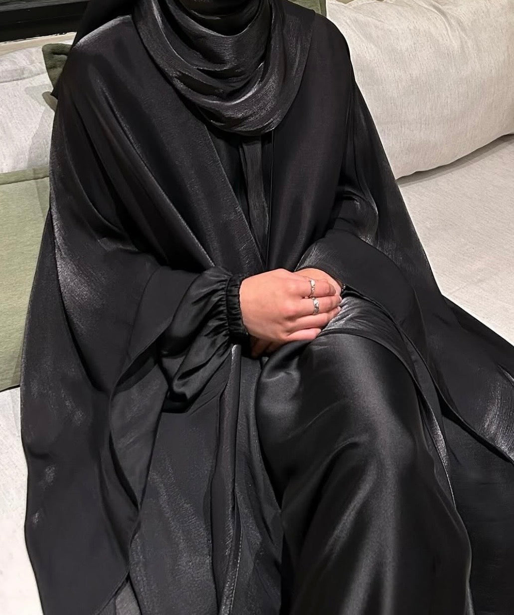 AMIRA
