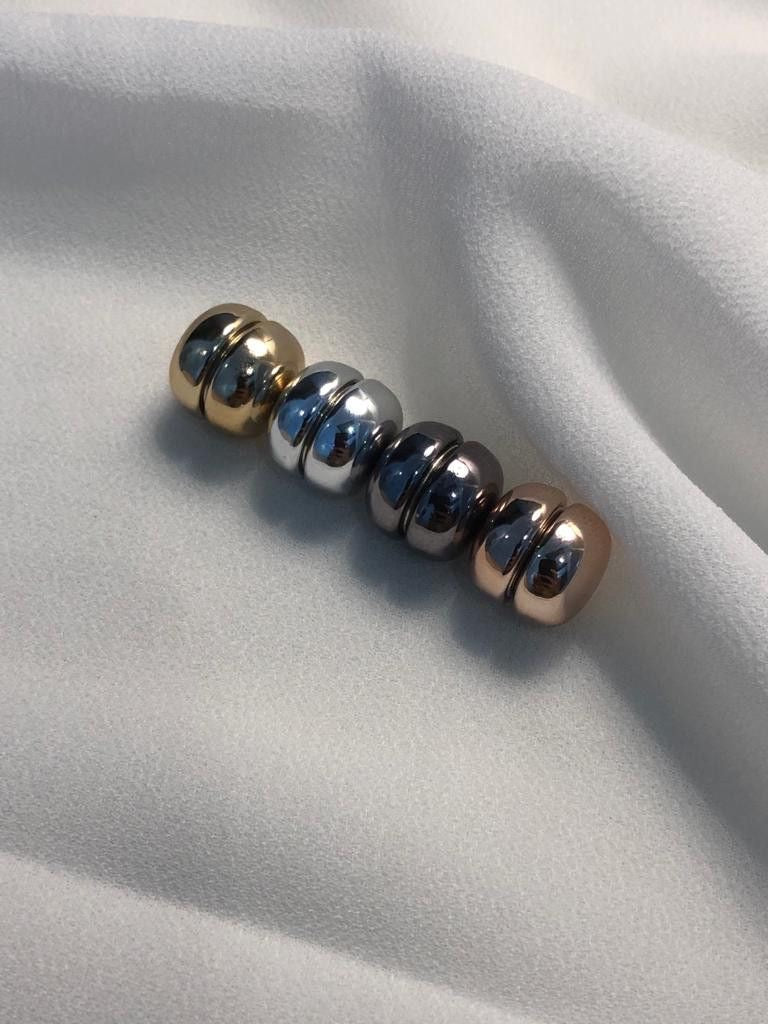 Hijab magnets