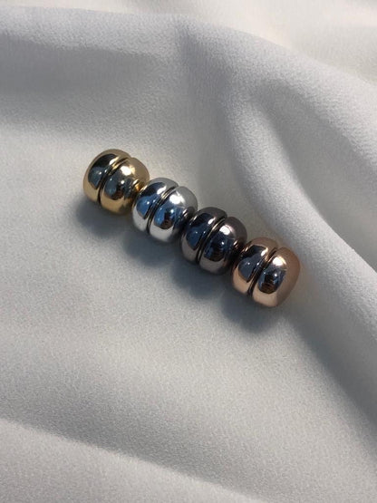Hijab magnets