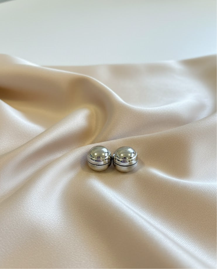 Hijab magnets