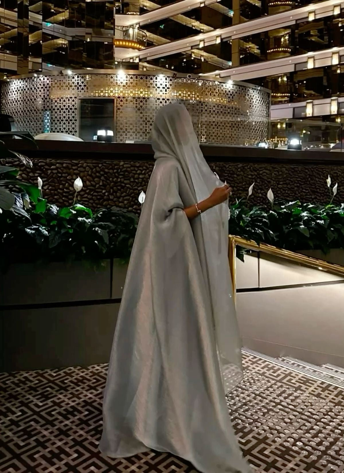 AMIRA abaya